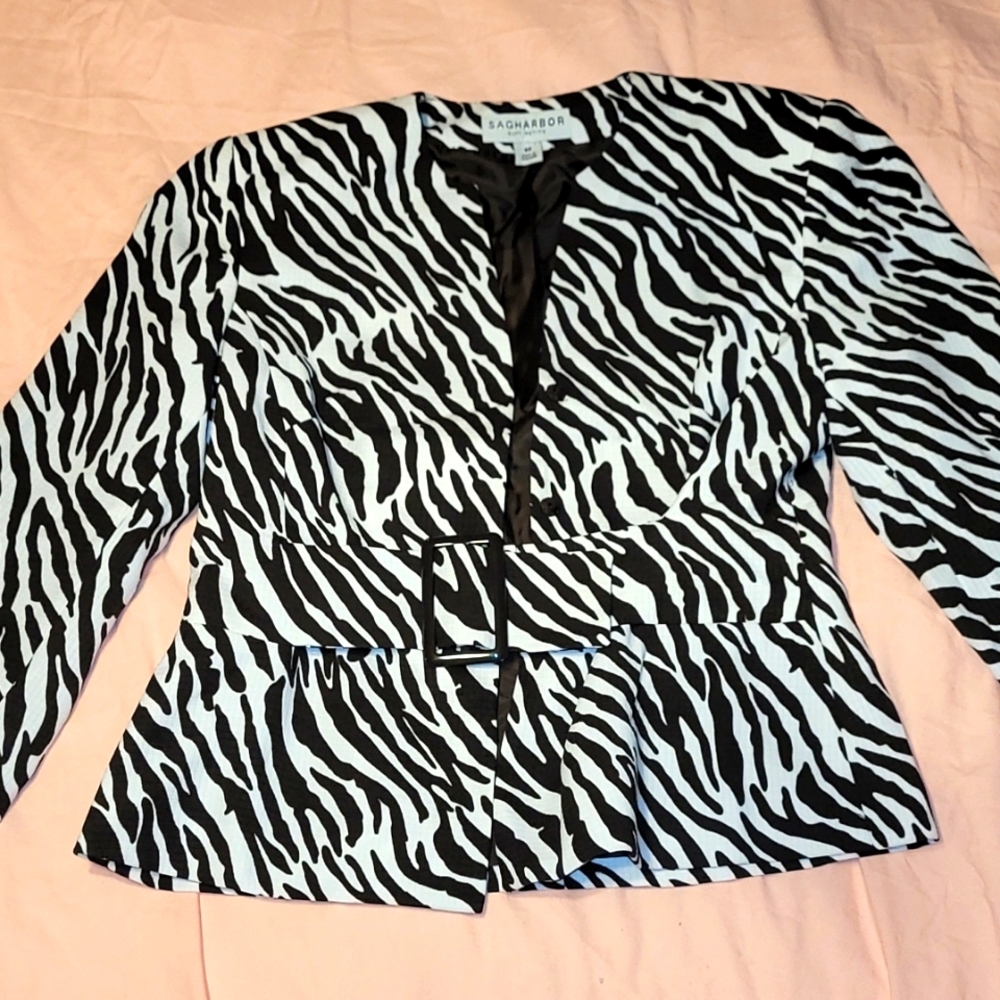 NWTS-- SAGHARBOR Ladies lined jacket size:6 petite